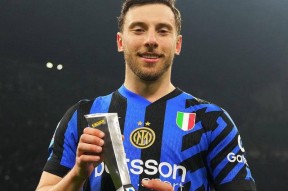 易游体育公司-国米客场逆转佛罗伦萨，成功夺回胜利